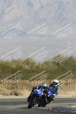 media/Oct-30-2025-Racers Edge (Thu) [[dabbdaf680]]/3-B Group/Session 2 Turn 2/